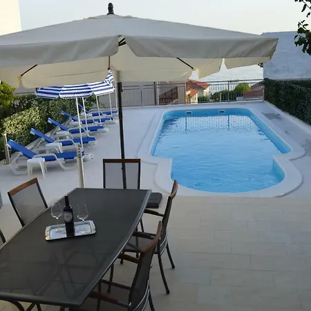 Vinka Appartement *