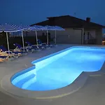 Vinka * Podstrana